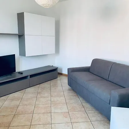Apartment A Due Passi Dal Olimpia's House Como