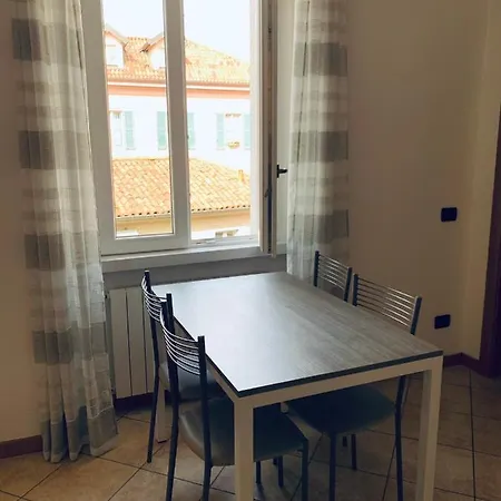 Apartment A Due Passi Dal Olimpia's House Como
